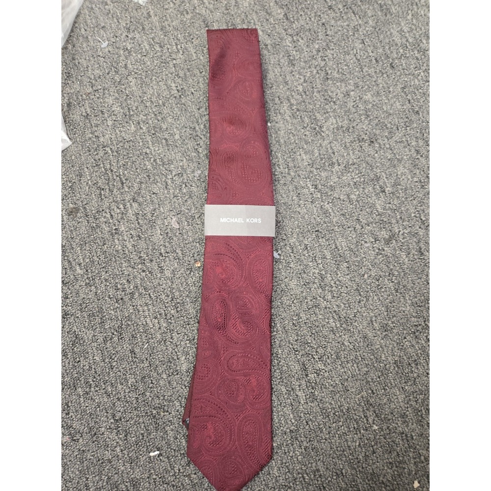 Michael Kors Men's Neck Tie NWT Burgundy Paisley